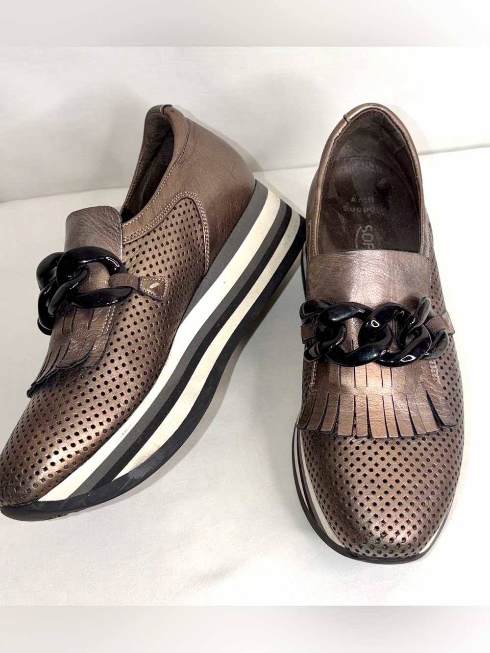 Softwaves Cadie Chain Tassel Loafers/shoes Sz 38.
